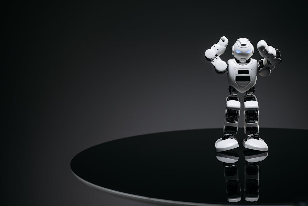 Open Source AI: The Growing Challenge to Proprietary Models in 2026
